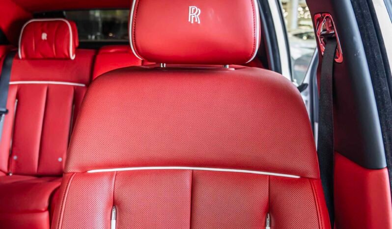 
								Rolls Royce Phantom full									