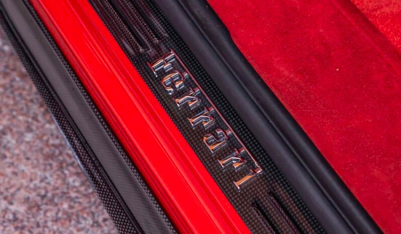 
								Ferrari Purosangue full									