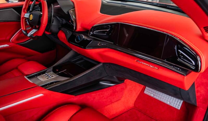 
								Ferrari Purosangue full									