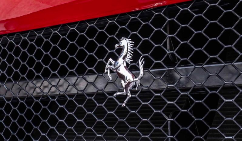
								Ferrari Purosangue full									
