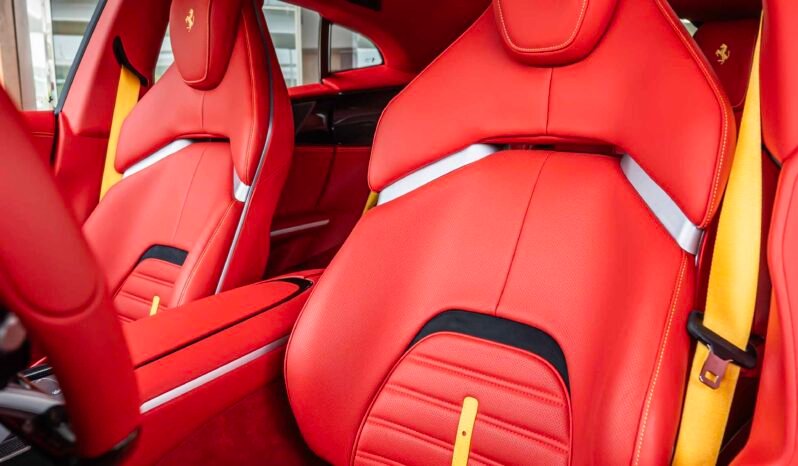 
								Ferrari Purosangue full									