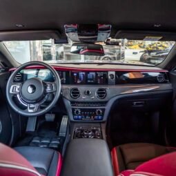 
										Rolls Royce Spectre full									