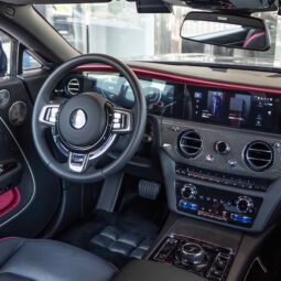 
										Rolls Royce Spectre full									