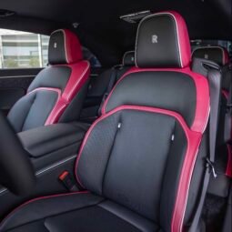 
										Rolls Royce Spectre full									