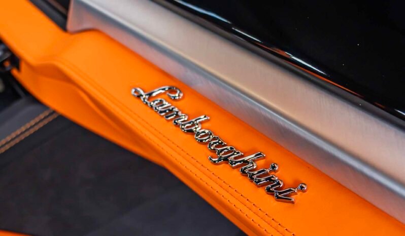 
								Lamborghini Urus SE full									