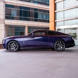 
										Rolls Royce Spectre full									